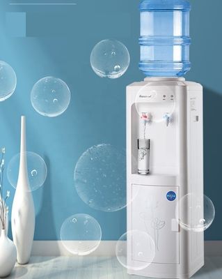 Dispensatore di acqua potabile verticale con funzione di controllo tramite app